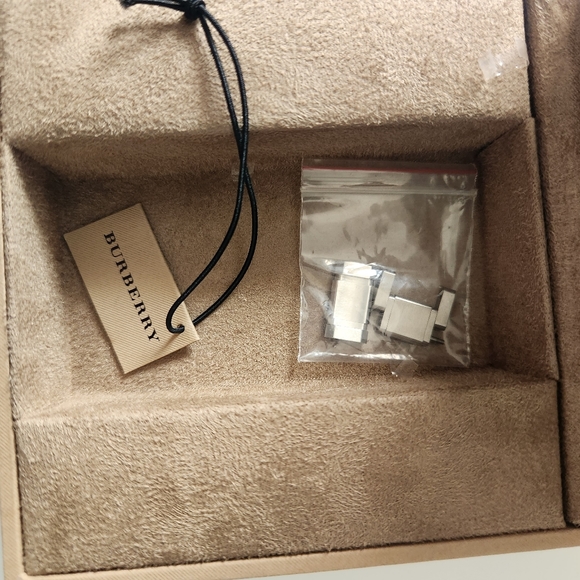 Burberry mens Chronograph watch 42mm blue face - Picture 6 of 8